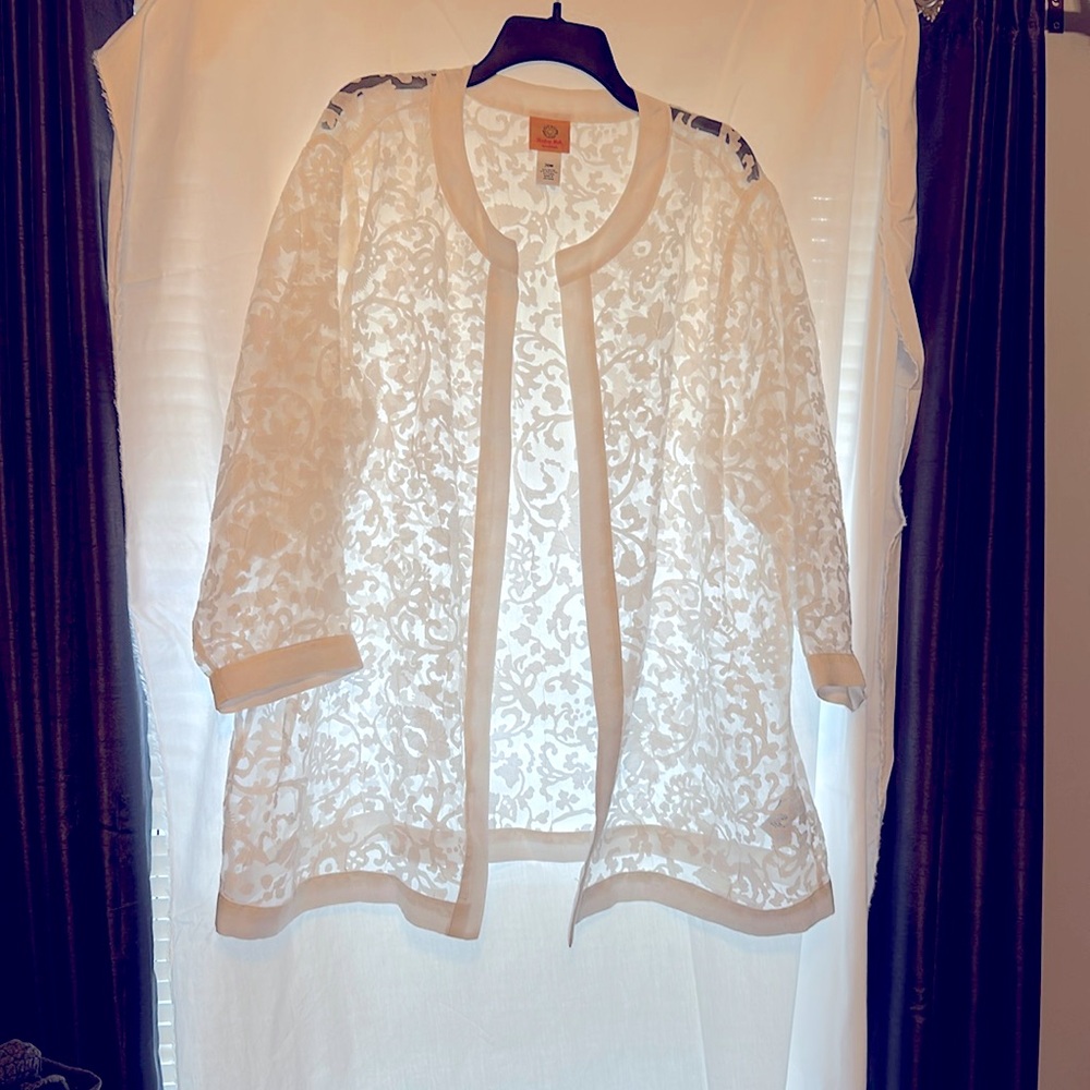 Women’s lacy jacket Ruby Rd off-white in color size 20 W
